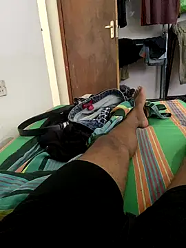 Snapshot of Senurak99 chatting on November 17, 6:17 am Senurak99 online show from November 17, 6:17 am