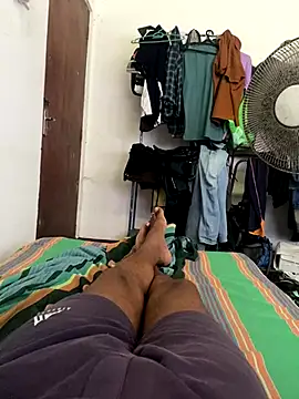 Snapshot of Senurak99 chatting on September 21, 8:19 am Senurak99 online show from September 21, 8:19 am