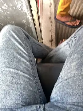 Snapshot of Senurak99 chatting on November 10, 7:57 am Senurak99 online show from November 10, 7:57 am