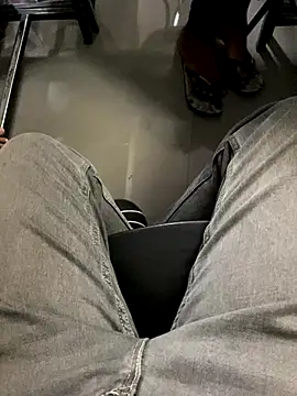 Snapshot of Senurak99 chatting on September 15, 6:25 am Senurak99 online show from September 15, 6:25 am