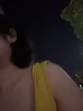 A girla online show from May 27, 1:29 pm