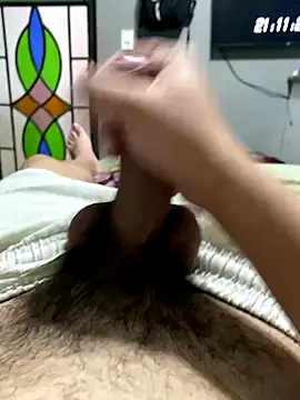 Snapshot of Novindapikgrossa chatting on December 2, 12:11 am Novindapikgrossa online show from December 2, 12:11 am