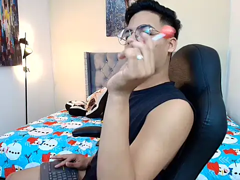 stewart mateo  online show from December 4, 2:21 am