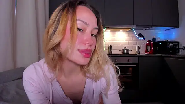 Snapshot of baobei03 chatting on January 9, 12:56 pm baobei03 online show from January 9, 12:56 pm