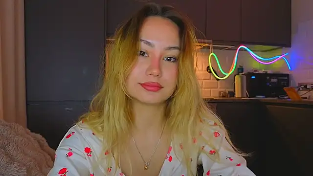 Snapshot of baobei03 chatting on March 1, 4:23 am baobei03 online show from March 1, 4:23 am