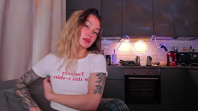 Snapshot of baobei03 chatting on November 10, 11:37 am baobei03 online show from November 10, 11:37 am