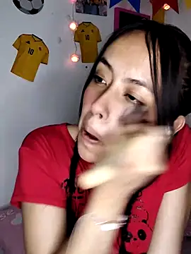 Snapshot of Queen_Ashly chatting on June 14, 1:46 am Queen Ashly online show from June 14, 1:46 am