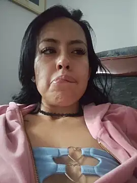 Snapshot of Queen_Ashly chatting on November 21, 12:09 am Queen Ashly online show from November 21, 12:09 am