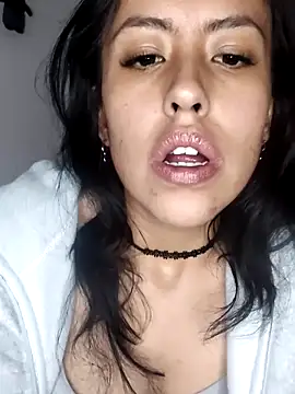 Snapshot of Queen_Ashly chatting on November 9, 2:15 am Queen Ashly online show from November 9, 2:15 am