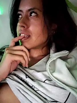 Snapshot of Queen_Ashly chatting on September 18, 3:09 am Queen Ashly online show from September 18, 3:09 am