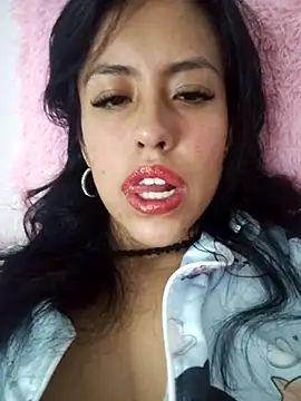 Snapshot of Queen_Ashly chatting on November 15, 1:53 am Queen Ashly online show from November 15, 1:53 am