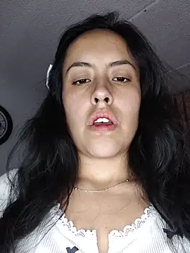 Snapshot of Queen_Ashly chatting on May 7, 2:05 am Queen Ashly online show from May 7, 2:05 am