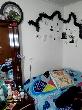 Snapshot of Queen_Ashly chatting on October 31, 11:11 pm Queen Ashly online show from October 31, 11:11 pm