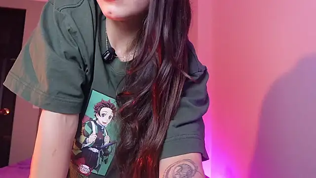 Snapshot of Alisha_Olsen_ chatting on December 3, 5:52 am Alisha Olsen online show from December 3, 5:52 am