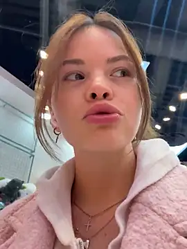 SMELLSEX online show from March 7, 6:02 pm