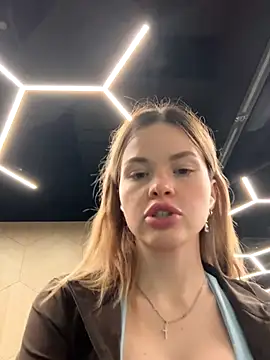 Snapshot of SMELLSEX chatting on November 11, 7:19 pm SMELLSEX online show from November 11, 7:19 pm