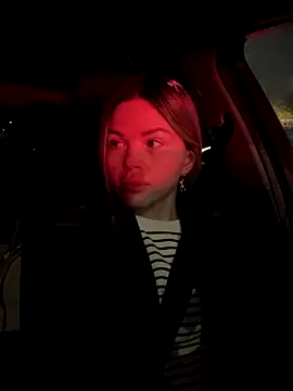 Snapshot of SMELLSEX chatting on October 22, 4:17 pm SMELLSEX online show from October 22, 4:17 pm