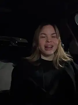 Snapshot of SMELLSEX chatting on October 23, 5:22 pm SMELLSEX online show from October 23, 5:22 pm