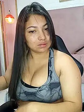 Snapshot of AbbieJoness__ chatting on November 21, 12:37 pm AbbieJoness online show from November 21, 12:37 pm