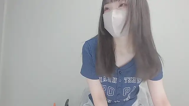 Snapshot of Hanna_xxx_cute chatting on October 10, 11:00 am Hanna xxx cute online show from October 10, 11:00 am