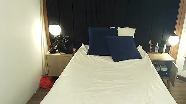 LiaMonroee  online show from March 22, 12:18 pm