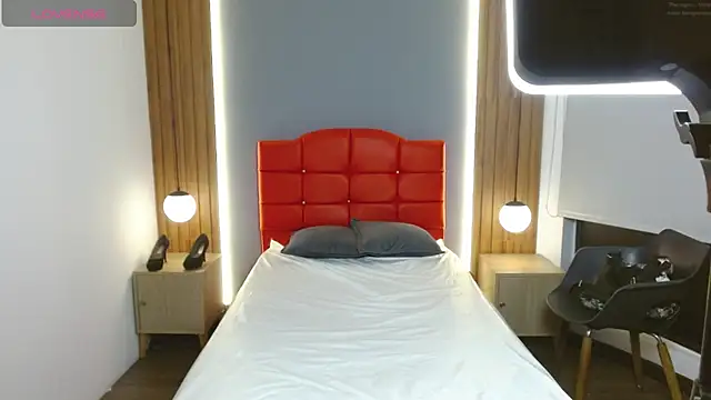 LiaMonroee  online show from February 13, 12:38 pm