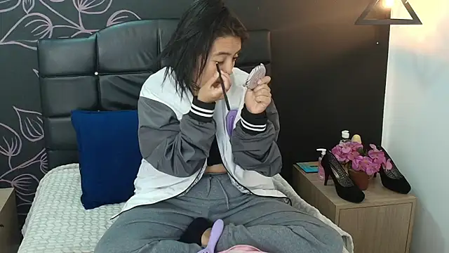 LiaMonroee  online show from December 19, 12:07 pm