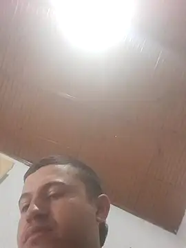 Snapshot of Loquendo2201 chatting on September 28, 1:40 pm Loquendo2201 online show from September 28, 1:40 pm
