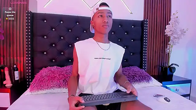 SammyAdams  online show from September 22, 8:04 pm