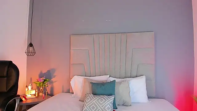 sophie rojas online show from February 24, 4:52 pm