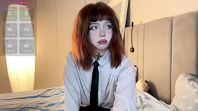 Snapshot of RileyVice chatting on September 27, 7:25 am RileyVice online show from September 27, 7:25 am