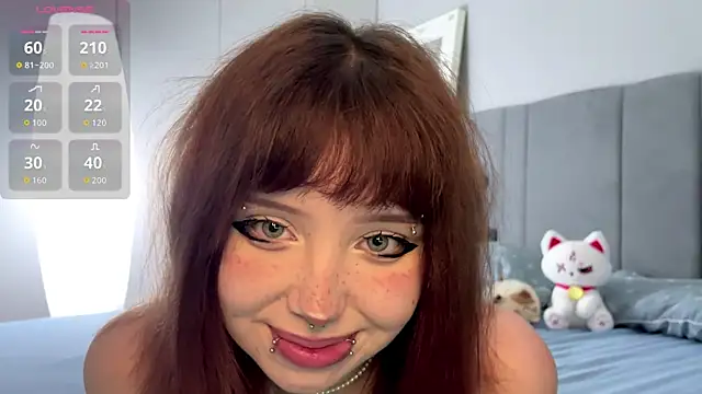 Snapshot of RileyVice chatting on September 13, 7:19 am RileyVice online show from September 13, 7:19 am