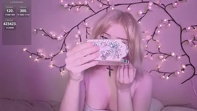 RileyVice online show from April 18, 10:39 am