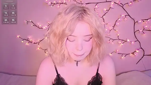 RileyVice online show from April 28, 8:30 am