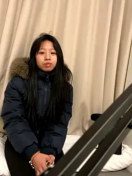 jingjing005 online show from January 18, 9:13 am