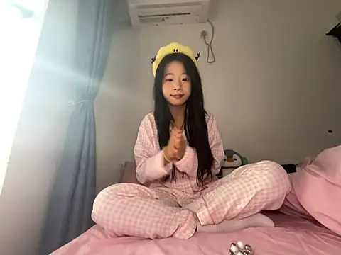 jingjing005 online show from February 1, 6:44 am