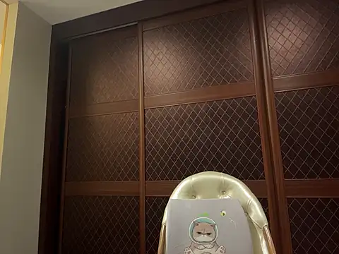 yuer2563 online show from November 7, 4:11 pm