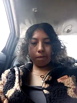 Syndel23 online show from January 17, 4:32 pm