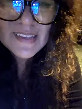 Syndel23 online show from May 17, 2:44 am