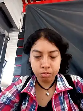 Syndel23 online show from April 18, 2:41 pm