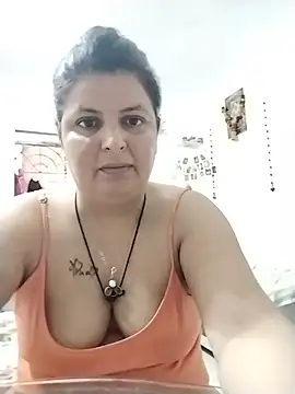 Snapshot of Jann_Riya333 chatting on June 25, 7:02 am Jann Riya333 online show from June 25, 7:02 am