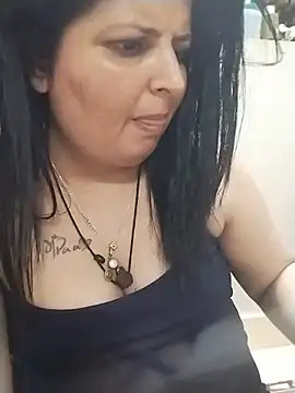 Snapshot of Jann_Riya333 chatting on July 10, 4:07 pm Jann Riya333 online show from July 10, 4:07 pm