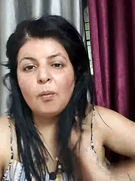 Snapshot of Jann_Riya333 chatting on June 30, 6:57 am Jann Riya333 online show from June 30, 6:57 am