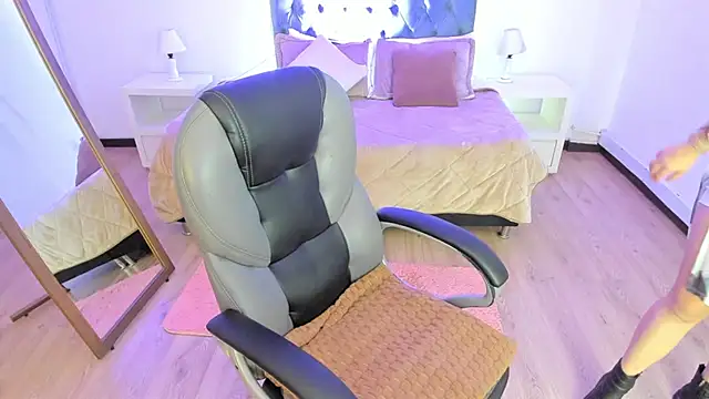 Blair red  online show from November 16, 12:10 pm