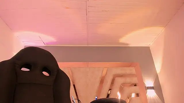 BellaBoobs  online show from April 8, 7:48 pm