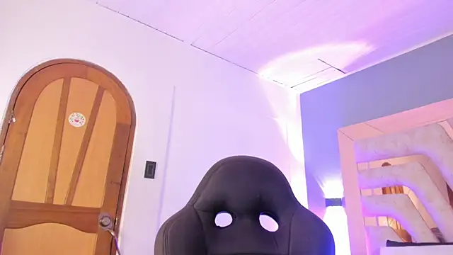 BellaBoobs  online show from May 15, 9:02 pm