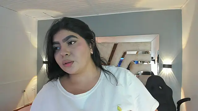 BellaBoobs  online show from July 18, 8:17 pm