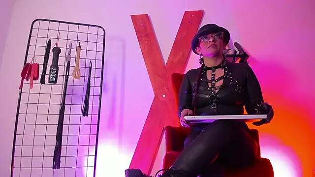 Miss Mirandaa online show from November 22, 2:16 pm