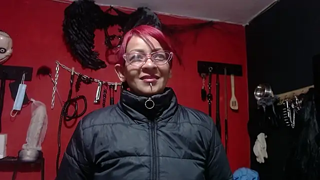 Miss Mirandaa online show from December 18, 4:33 pm