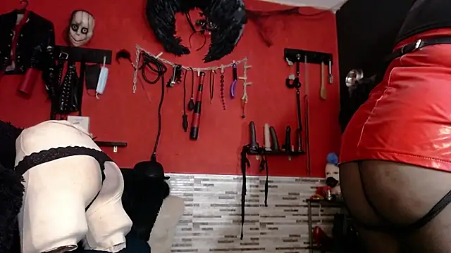 Miss Mirandaa online show from February 28, 11:59 pm